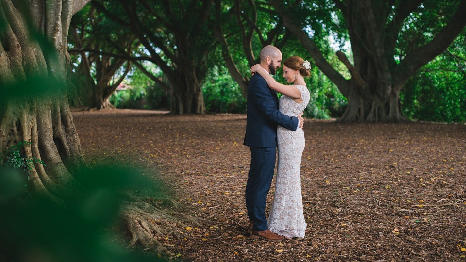 New Zealand Wedding Photographers, Fox and Robot photography.